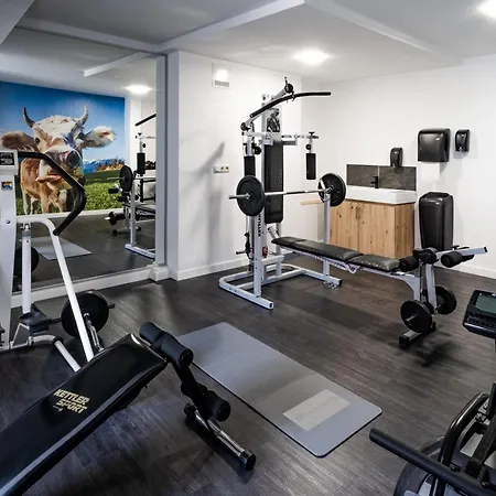 Hotell Goldener Hirsch 3*