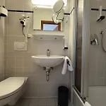 Hotel Goldener Hirsch 3*